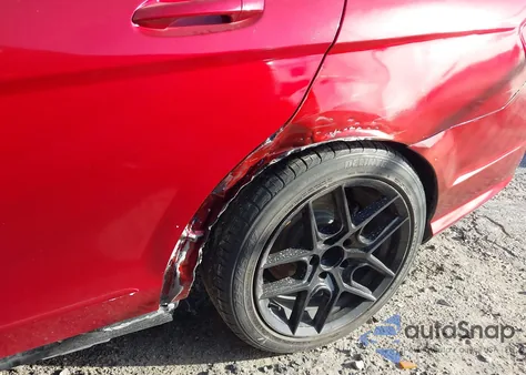 2012 Mercedes-Benz C 250 Luxury/Sport z USA, uszkodzony, nr VIN WDDGF4HB5CR214014